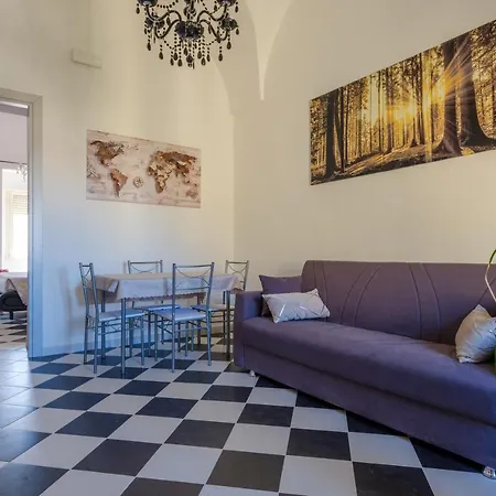 Holiday home Black And White House Lecce